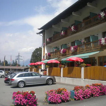 Hotell Aurach 3*