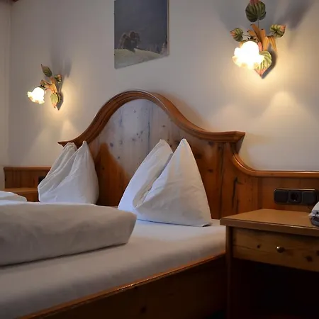 Aurach Hotel 3*