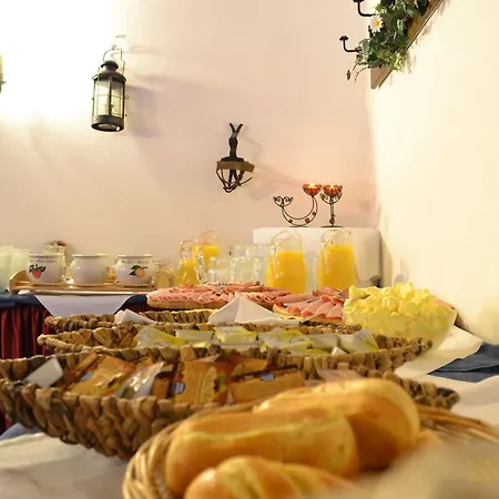 Otel Aurach 3*