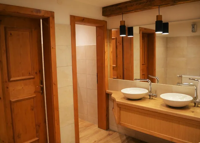 Aurach 3* אאורך באי קיצבוהל